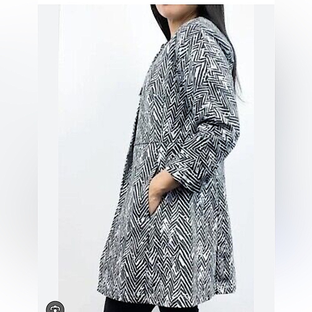 Cabi Zigzag Statement Topper - image 4